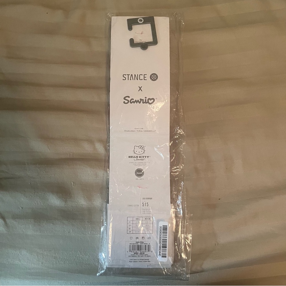 Stance Hello Kitty Stance Socks NEW - Picture 2 of 3